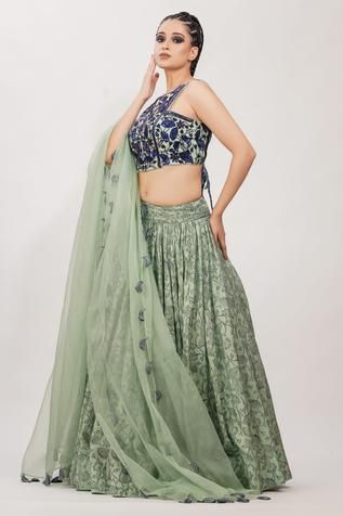 Shop for Shruti S Green Silkcholi Silk Hand Block Print Lehenga Set for Women Online at Aza Fashions Block Print Lehenga, Lehenga Silk, Cutdana Work, Print Lehenga, Green Lehenga, Silk Lehenga, Hand Block Print, Silk Dupatta, Half Saree