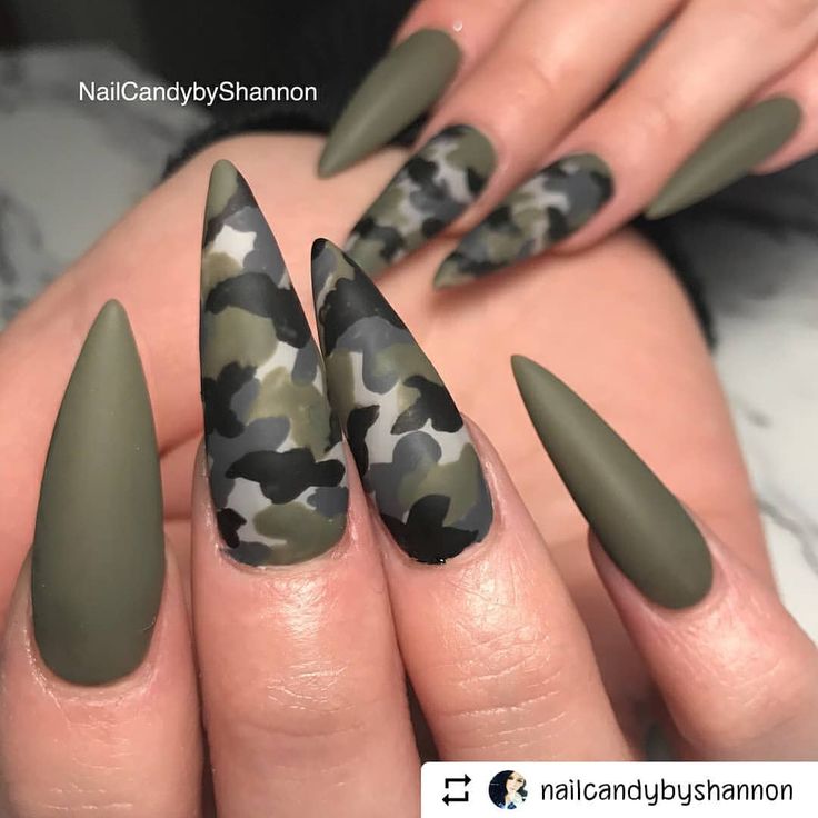 #Repost @nailcandybyshannon with @instatoolsapp ・・・ Wicked army nails I did for @chels_halligan today!! This Bish is soooo fierce!!! #army… Camo Nail Designs, Army Nails, Camouflage Nails, Camo Nails, Green Acrylic Nails, Stiletto Nail Art, Green Nail Designs, Coffin Nails Designs, Pretty Acrylic Nails