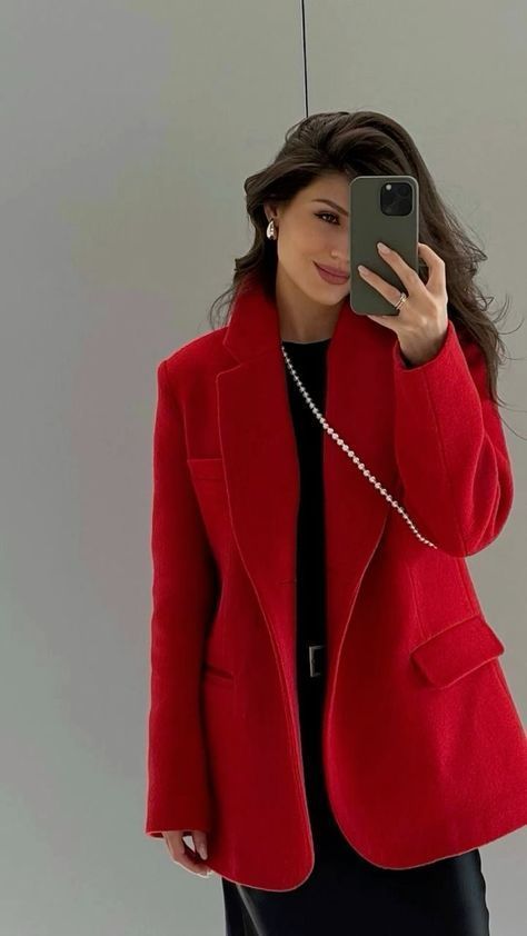 Elegance Dress, Blazer Outfits For Women, Blouse Casual Fashion, Modest Fashion Hijab, Cozy Loungewear, Stylish Work Outfits, Mode Inspo, Red Outfit, Blazer Outfits