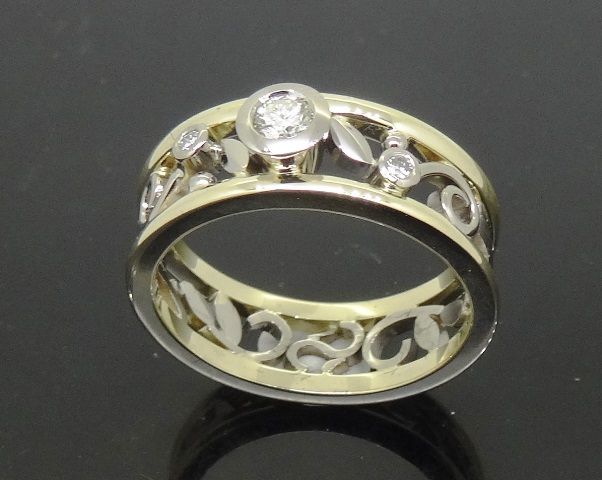 3 Stone Diamond Ring, Eternity Rings, Jewelry Workshop, Gold Filigree, Filigree Ring, Diamond Set, High Class, Eternity Ring, The Public