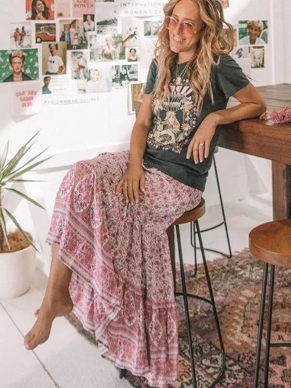 Looks Hippie, Pairing Ideas, Bohemian Maxi Skirt, Stile Boho Chic, Maxi Skirt Style, Mode Hippie, Maxi Skirt Outfits, Estilo Hippie, Boho Style Outfits