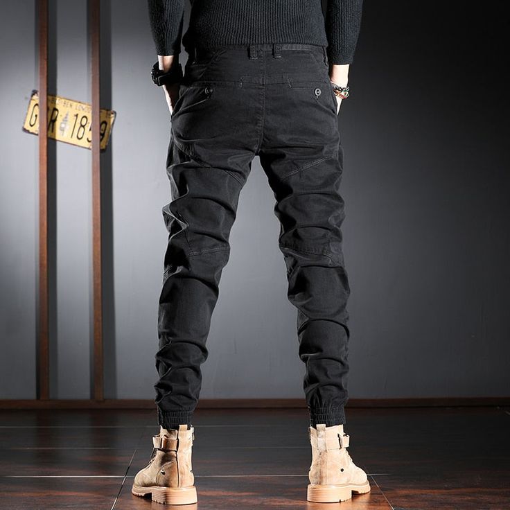 Simple Dressing For Men, Black Cotton Straight Leg Harem Pants, Stretch Cotton Pants For Winter, Trendy Ankle-length Cotton Cargo Pants, Baggy Patchwork Pants With Tapered Leg, Baggy Patchwork Tapered Leg Pants, Non-stretch Cotton Cargo Pants For Streetwear, Casual Patchwork Tapered Leg Bottoms, Stretch Cotton Cargo Pants For Winter