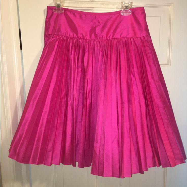 Simply Stunning! Perfect For Holiday Parties Pink Satin Skirt For Spring, Pink Pleated A-line Skirt, Pink Silk Evening Skirt, Pink Satin Flared Skirt, Pink A-line Pleated Skirt, Spring Pleated Satin Skirt, Spring Satin Pleated Lined Skirt, Spring Silk Skirt With Accordion Pleats, Pink Silk Pleated Skirt