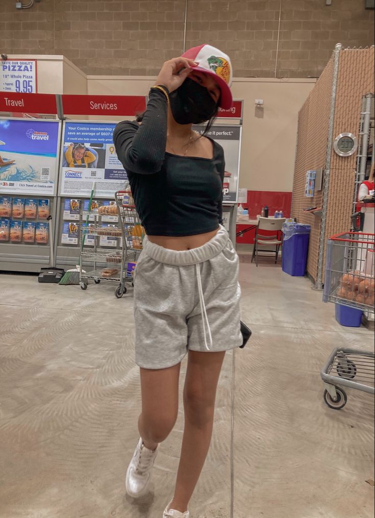 pacsun air force 1 viral trucker hat, long sweat shorts Sweats And Hat Outfit, Sweat Shorts Outfit Fall, Long Sweat Shorts Outfit, Sweat Shorts Aesthetic, Fleece Shorts Outfit Women, Outfits With Sweat Shorts, Outfits With Sweatshorts, Black Sweat Shorts Outfit, Sweat Shorts Outfit Women