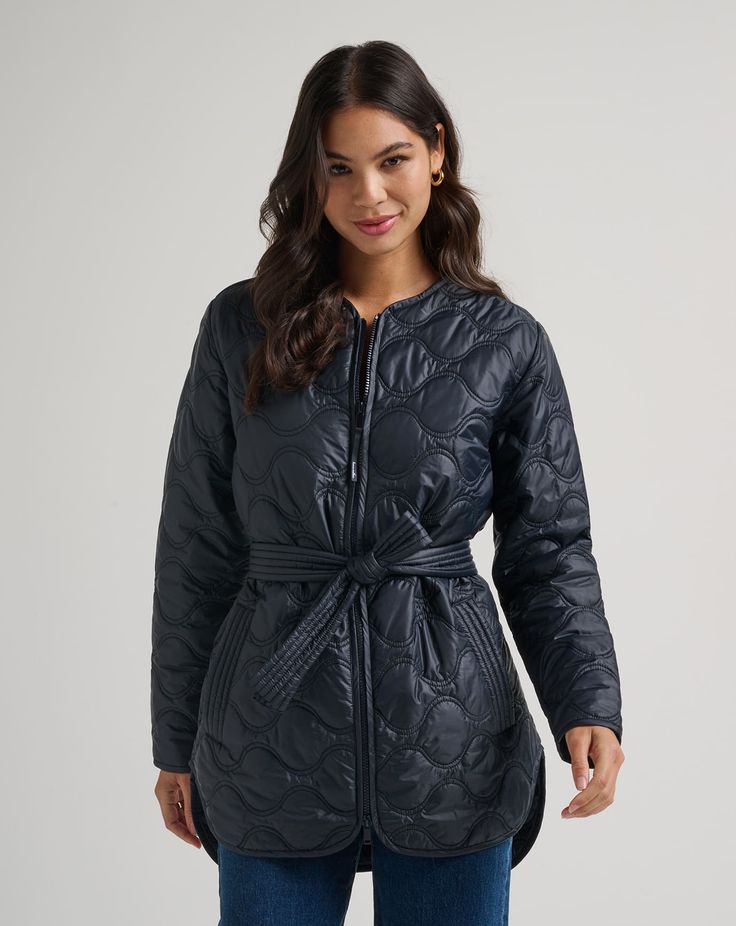 The SALTWATER SPRAY midi jacket instantly and effortlessly elevates your look. With timeless details like onion-stitch quilting, self-belt, and a high/low silhouette, stroll into the day’s plans with confidence and comfort. Quilted long jacket Relaxed fit Front facing pockets Onion-stitch quilting throughout Zipper enclosure Self-sash attachment High/low style: front of garment is shorter than back | TravisMathew "Saltwater Spray Quilted Jacket" Size Large Navy Nylon Long Sleeve Outerwear, Navy Long-sleeve Nylon Outerwear, Navy Long Sleeve Nylon Outerwear, Navy Nylon Outerwear For Fall, Navy Nylon Spring Outerwear, Navy Nylon Outerwear For Spring, Navy Quilted Outerwear For Fall, Navy Long Sleeve Windbreaker, Quilted Long Jacket