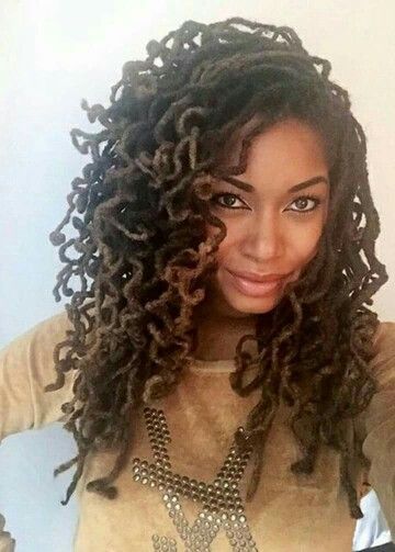 Beautiful loc curls~ Loc Curls, Natural Crown, Curly Locs, Exotic Hair, Curly Head, Sister Locks, Natural Hair Rules, Exotic Hairstyles, Locs Styles