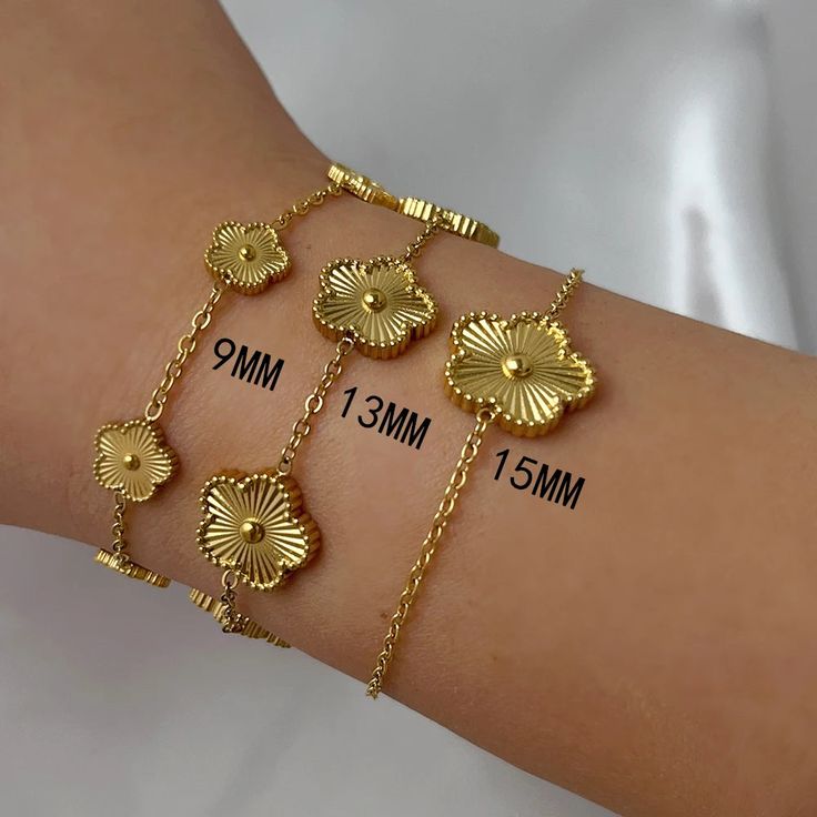 SPECIFICATIONSBrand Name: NoEnName_NullGender: WomenMaterial: MetalMetals Type: STAINLESS STEELBracelets Type: Charm BraceletsOrigin: Mainland ChinaCN: GuangdongChain Type: Link ChainItem Type: BRACELETSClasp Type: Lobster-claw-claspsShape\pattern: plantFine or Fashion: fashionStyle: ClassicColor: Gold PlatedFeature: Not Allergic,Not TarnishOccasion: Gift,Wedding,Party,Daily,AnniversaryAccept Dropshipping: No Logo,No Receipt,No adsAccept Wholesale: Accept WholesaleChoice: yessemi_Choice: yes Bracelet Luxury, Leg Chain, نظارات شمسية, Luxury Bracelet, Leaf Flower, Clover Charm, Metal Fashion, Casual Jewelry, Hypoallergenic Jewelry