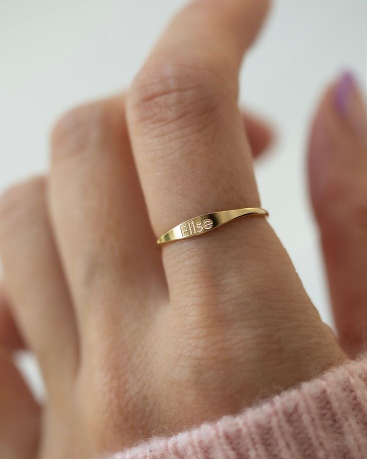 Engraving Ideas Jewelry, Wedding Ring With Name, Names Jewelry, Engraved Rings Personalized, Latest Gold Ring Designs, Starting Something New, Rings Personalized, Minimal Gold, Name Ring