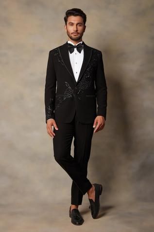 Shop for Gargee Designers Black Polyester Viscose Embroidered Tuxedo And Pant Set for Men Online at Aza Fashions Full Black Suit, Floral Tuxedo, Embroidered Tuxedo, Designer Tuxedo, Men Tuxedo, Prom Men, Designer Jackets For Men, Mens Fashion Blazer, Dress Suits For Men