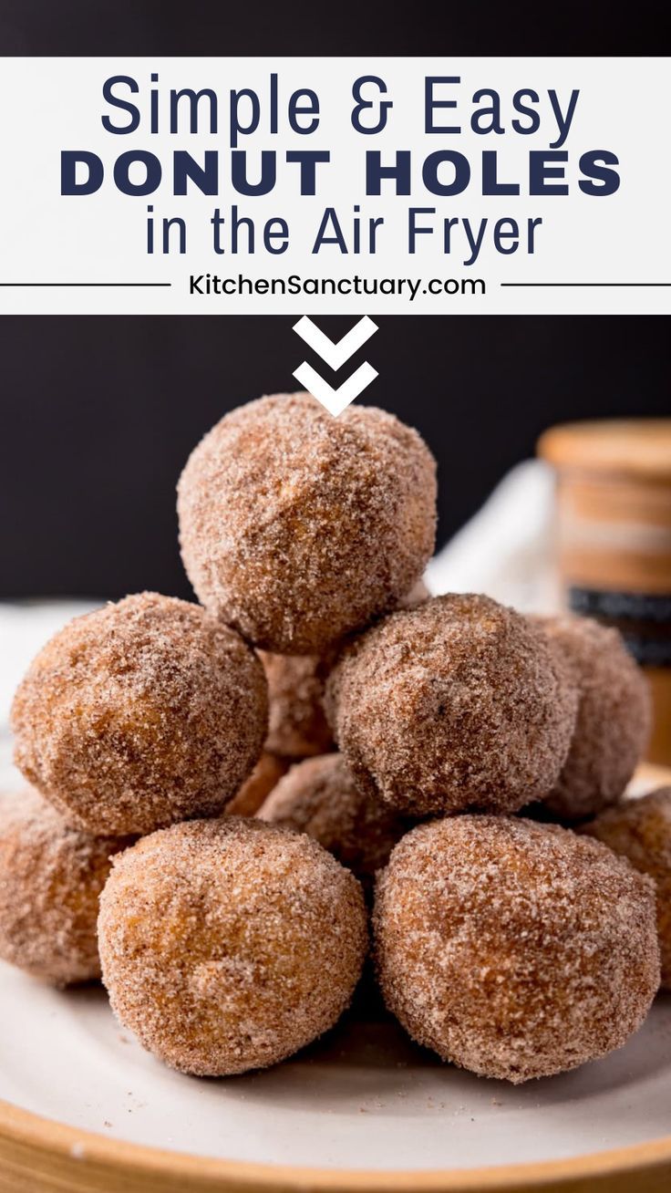 Simple & Easy Donut Holes in the Air Fryer are a game-changer! Made with simple ingredients like Greek yogurt, flour, and a dash of cinnamon, they’re crispy on the outside and soft on the inside. Perfectly coated in butter and cinnamon sugar, these homemade treats are a delicious snack that comes together in no time. Enjoy the best air fryer donuts today! Banana Donut Holes, Air Fryer Donut Holes, Easy Donut Holes, Air Fryer Banana, Cinnamon Sugar Donut Holes, Donut Hole Recipe, Apple Cider Donuts Baked, Yeast Donuts, Easy Donuts