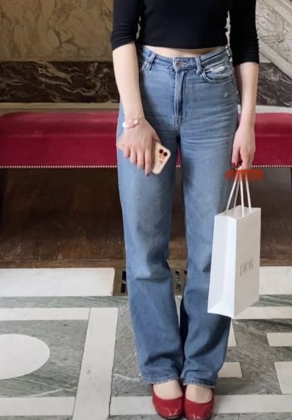 Lily Rose Depp Paris Style, Lily Rose Depp Flats, Repetto Red Flats, Repetto Ballet Flats Red, Ballet Flats Lily Rose Depp, Lily Rose Depp Red Shoes, Lily Rose Depp Repetto, Ballet Flat Outfits Aesthetic, Ballet Flats Outfit Coquette