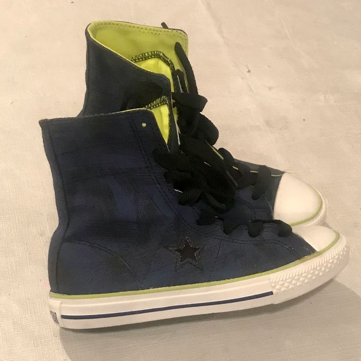 Brand New, Unisex Converse. Navy Blue With Lime And Black Laces. Size: 2.5 Kids Blue High-top Sneakers For School, Blue High-top Non-slip Sneakers, Blue Round Toe Sneakers For School, Sporty Converse Sneakers For School, Shoes Converse, Kids Converse, 5 Kids, Converse High, Converse High Tops