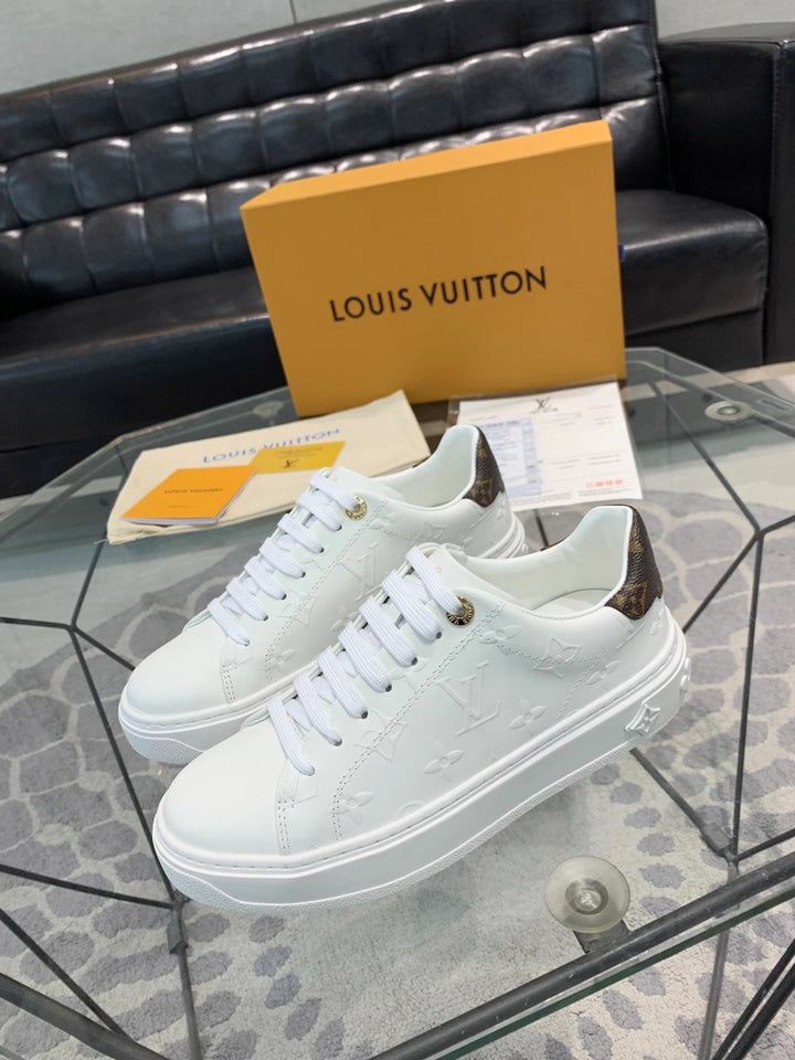 Size 4-13 US Men/Women Louis Vuitton Sneakers Women, Zapatillas Louis Vuitton, Louis Vuitton Outfits, Designer Sneakers Women, Louis Vuitton Sneaker, Louise Vuitton, Louis Vuitton Sneakers, Lace Accessories, Couple Shoes