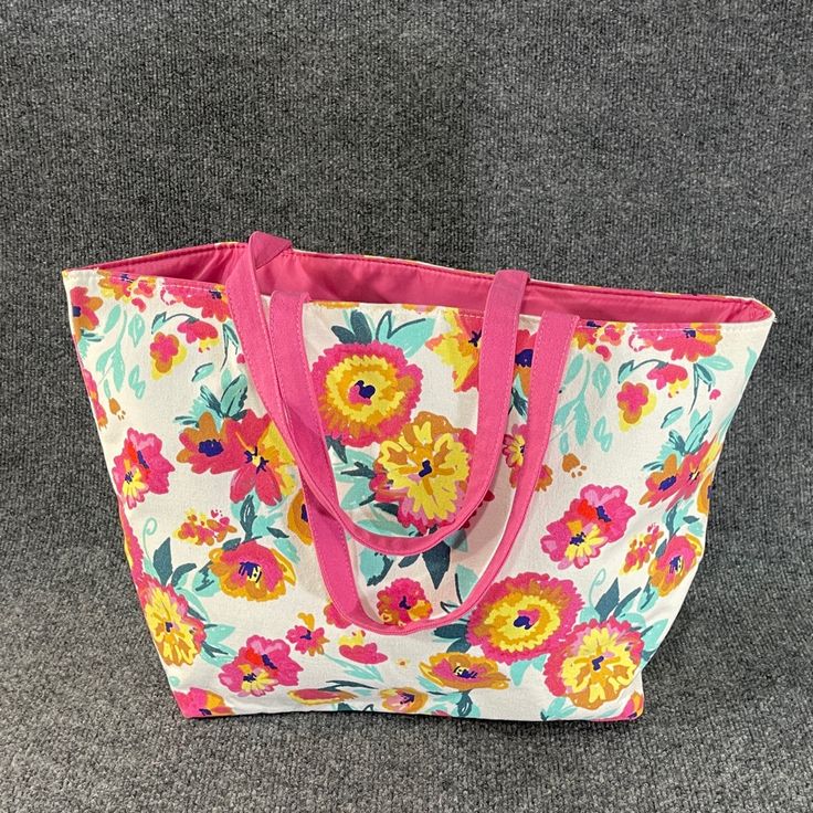 *Nwt Women’s Summer Flower Pattern Print Tote Bag 80% Cotton /20% Polyester Smoke And Pet Free Home Spring Floral Print Shoulder Bag For Shopping, Yellow Flower-shaped Spring Bag, Spring Yellow Flower-shaped Bag, Yellow Floral Print Travel Bag, Yellow Floral Print Bag For Daily Use, Yellow Floral Print Bags For Daily Use, Yellow Floral Print Shoulder Bag For Daily Use, Yellow Flower-shaped Shoulder Bag For Daily Use, Multicolor Floral Print Tote Beach Bag