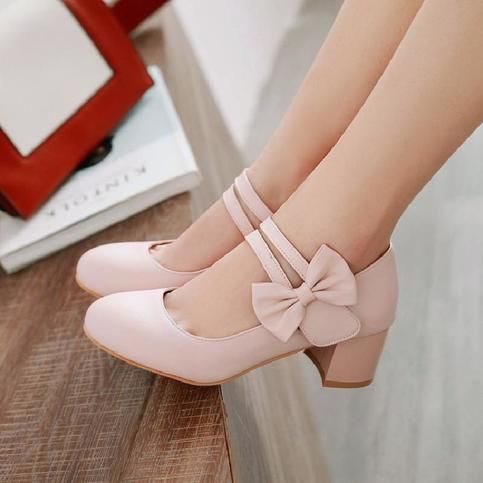 Girls High Heel Shoes, Girls Shoes Teenage, Princess Sandals, Kasut Tumit Tinggi, Girls High Heels, Square Heels, Shoes For Kids, Bow Pumps, Cosplay Shoes