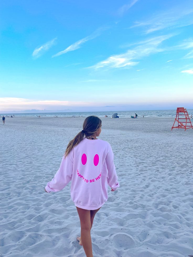 HAPPY TO BE HERE CREWNECK – Jewels Kennedy Designs Crop Tanks, Her Aesthetic, Preppy Sweatshirts, Aesthetic Sweatshirt, Trendy Crewneck, Happy To Be Here, Summer Sweatshirt, Oversized Tees, Preppy Girl