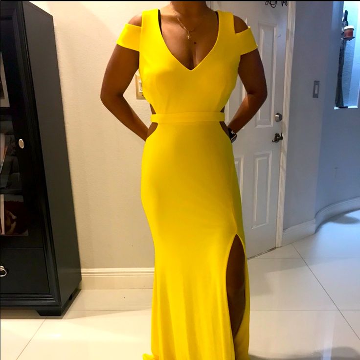 Very Sexy Yellow Dress .Small Cutout Gianni Bini, Yellow Dress, Prom, Prom Dresses, Yellow, Womens Dresses, Dresses, Women Shopping, Color