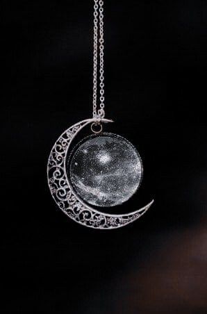 Silver Moon Aesthetic, Moon Elf Aesthetic, Necklace Dark Aesthetic, Dark Feminine Style, Pandora Moon, Crystal Goddess, Magic Aesthetic, Fantasy Aesthetic, Black And White Aesthetic