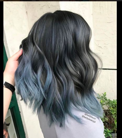 SMOKEY BLUE cred: unknown obsessed with this color for my dark hair girls Grey And Blue Hair, Grey Ombre Hair, Grey Hair Dye, Black Hair Balayage, Hair Streaks, Silver Grey Hair, Trendy Hair Color, Hair Color Blue, Penteado Cabelo Curto