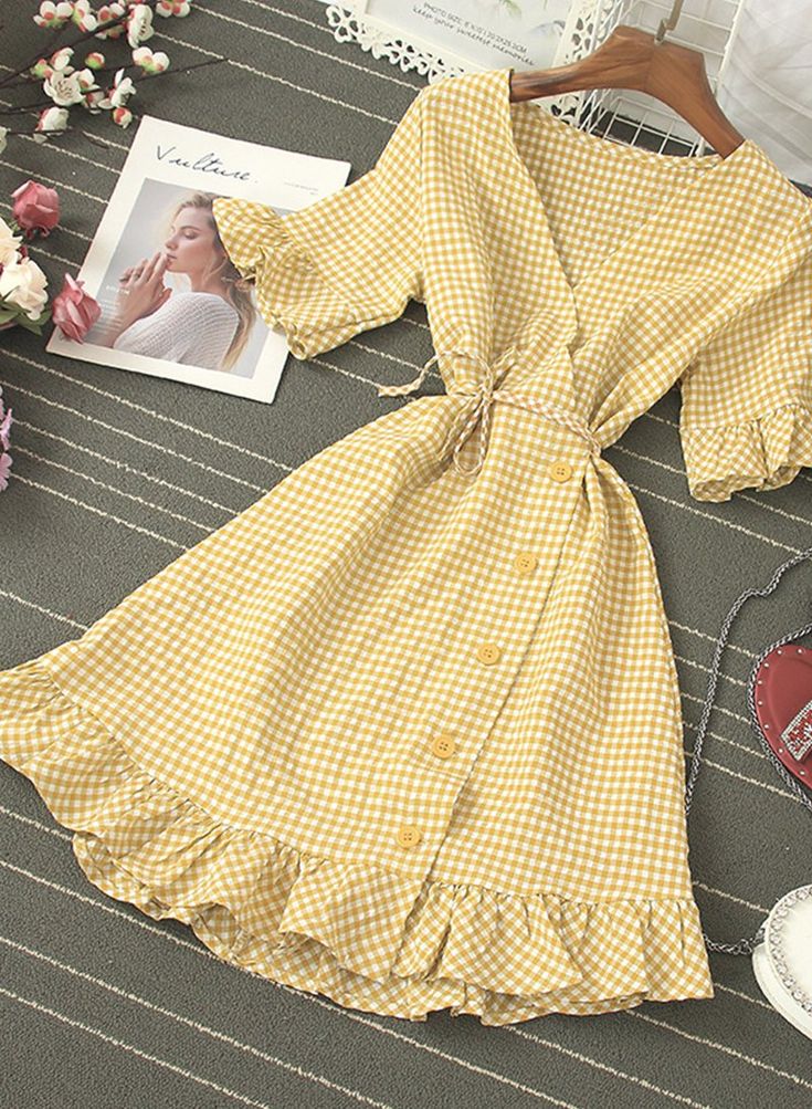 Retro v neck plaid dress women's dress Fabric: blended Color: pink, blue, yellow, champagne, green, red Size(cm): free size length 100 bust 96 waist 82 Yellow Champagne, Backless Short Dress, Pink Blue Yellow, Plaid Dress, Dress Details, Dress Fabric, Blue Yellow, Free Size, Pink Blue