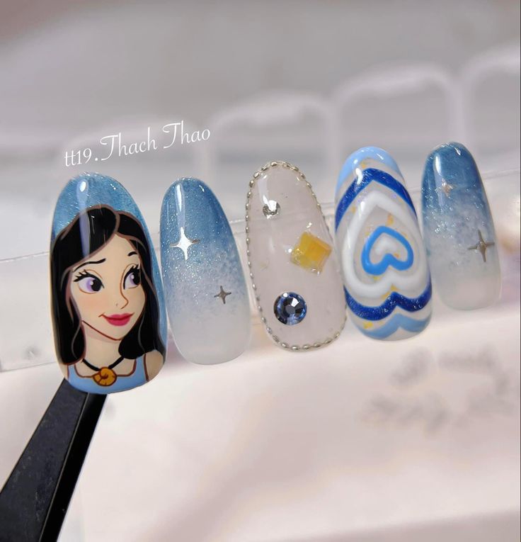 Disney Princess Nail Art, Princess Nail Art, Disney Princess Nails, Disney Inspired Nails, Diamond Nail Art, Mickey Nails, Solid Color Nails, Anniversary Cards Handmade, Nail Art Designs Videos