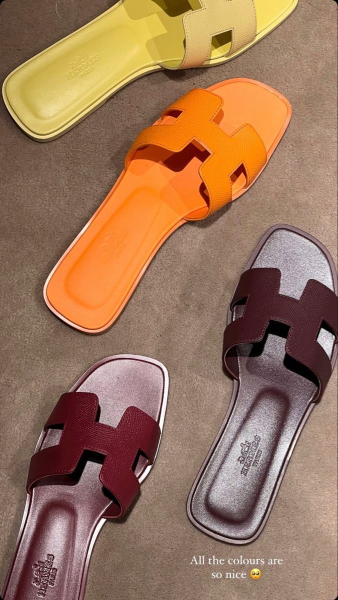 #hermes #hermesshoes #hermessandals #oran #sandals #slides #slidesandals Styling Hermes Oran Sandals, Brown Hermes Sandals, Hermes Sandals Yellow, Hermes Extra Sandal, Hermes Slides, Orange Hermes Sandals, Hermes Oran Sandals, Hermes Oran, Hermes Shoes