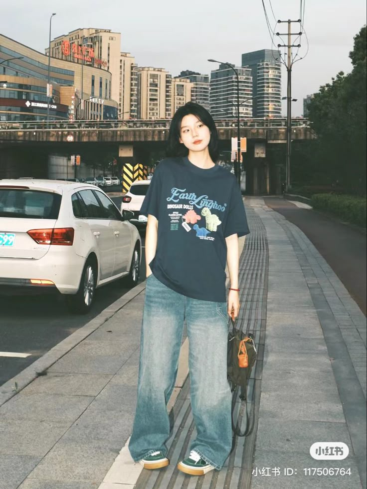 Wave To Earth Aesthetic Outfit, Wave To Earth Outfit Ideas, Baggy Asian Fashion, Wave To Earth Outfit, Korean Street Fashion Summer, Chinese Baggy Outfits, Acubi Fashion Japan, Baggy Korean Fashion, Summer Streetwear Outfits