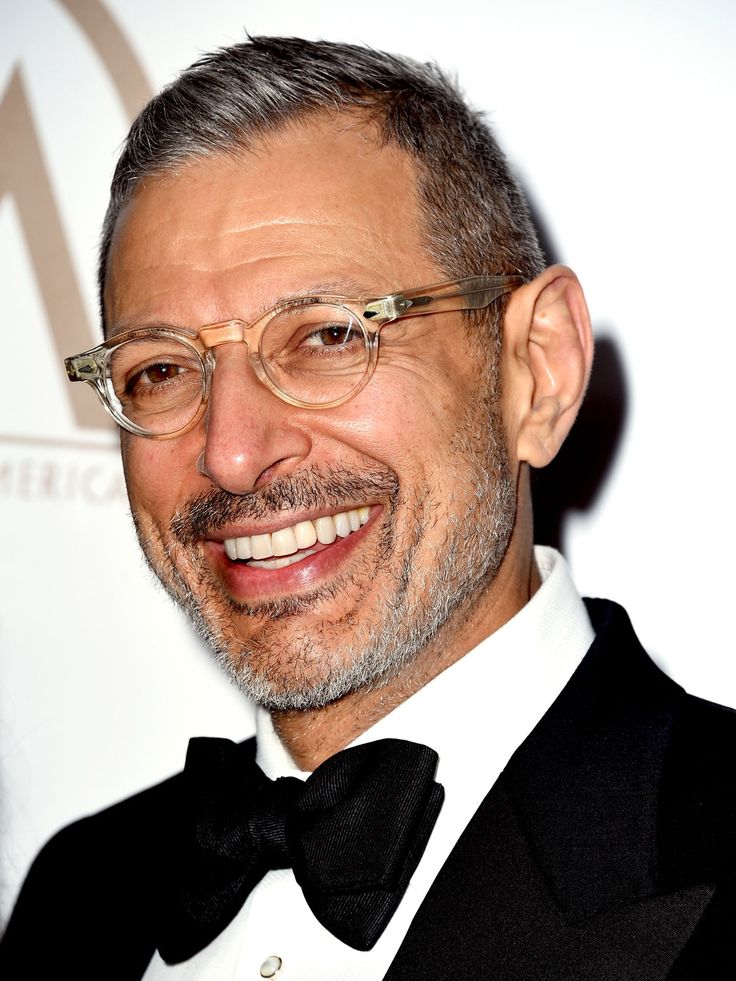 Jeff Goldblum's Guide to Finding the Right Glasses | GQ Mens Clear Frame Glasses, Mens Clear Glasses, Spectacles Mens, Mens Eye Glasses, Clear Glasses Frames, Mens Glasses Frames, Spectacles Frames, Classy Men, Clear Glasses