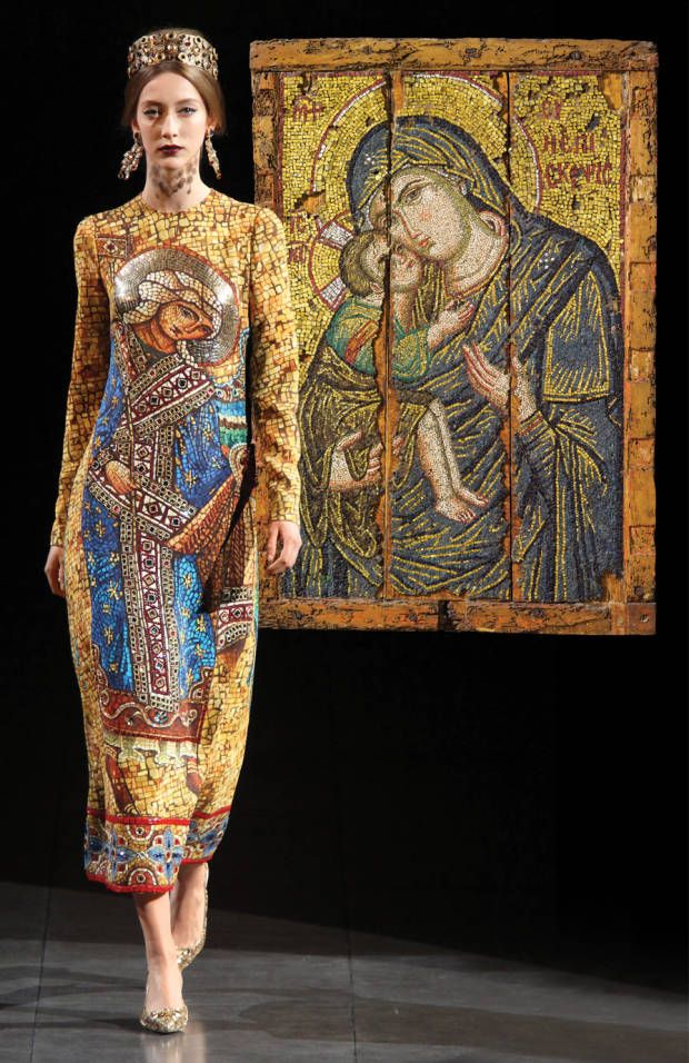 A 2013 runway look from Dolce & Gabbana, the 13th Century Virgin Episkepsis mosaic icon. Photo by Antonio de Moraes Barros Filho/WireImage Byzantine Fashion, Imperiul Roman, Long Sleeve Party Dress, Town And Country Magazine, Government Shutdown, Byzantine Art, Couture Mode, Party Dress Long Sleeve, Dolce E Gabbana