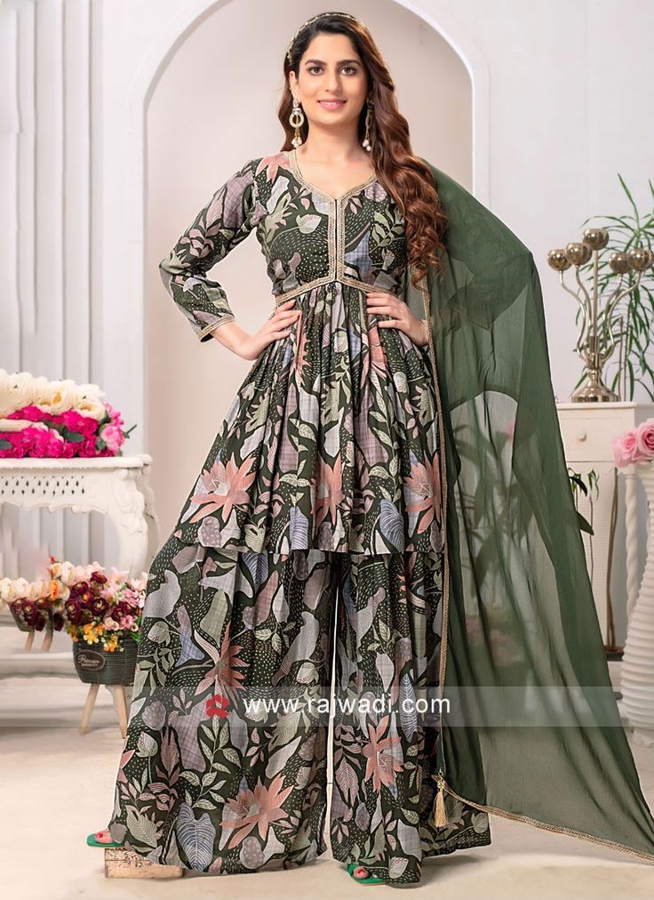 Wedding Wear Mehndi Green Color Palazzo Suit... Suit Design New, Palazzo Suit Design, Plazo Suit Design, Salwar Suit For Women, Salwar Suit Design, Suits Party Wear, Lehenga Style Saree, Dark Green Pants, Salwar Suit Designs