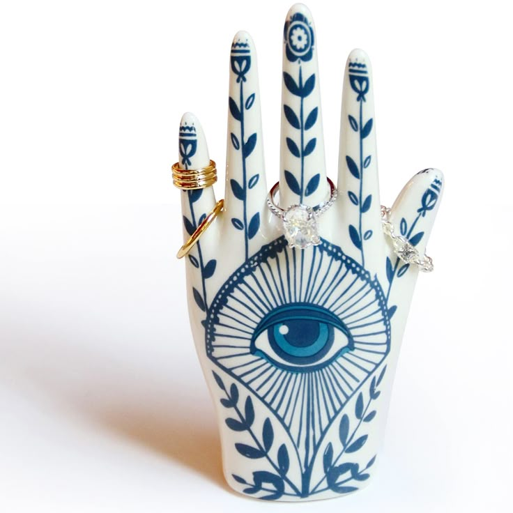 PRICES MAY VARY. 🪬🧿【Hamsa Ring Holder】Decorative hand ring holder design with Hamsa and boho patten looks elegance and beautiful. Hamsa will bring good vibes and luck into your home that is the perfect home decor housewarming gifts for women. 🪬🧿【Room Decor】An elegant boho decor to your room. A classy way to keep your rings and other fine jewelry organized and in easy reach. Helps keep your rings safe and in place. Great for women bathroom decor, bedroom decor, office decor, living room decor Evil Eye Bedroom, Ring Holder Aesthetic, Evil Eye Preppy, Hamsa Aesthetic, Eclectic Apartment Decor, Women Home Decor, Women Bathroom, Hamsa Hand Jewelry, Hamsa Ring