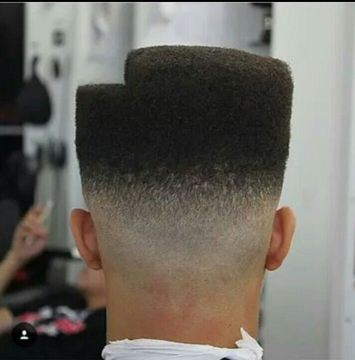 High Top Fade Haircut, Top Fade Haircut, Top Haircuts For Men, Haircut Back, Black Boys Haircuts, Undercut Haircut, High Skin Fade, Flat Top Haircut, Best Barber