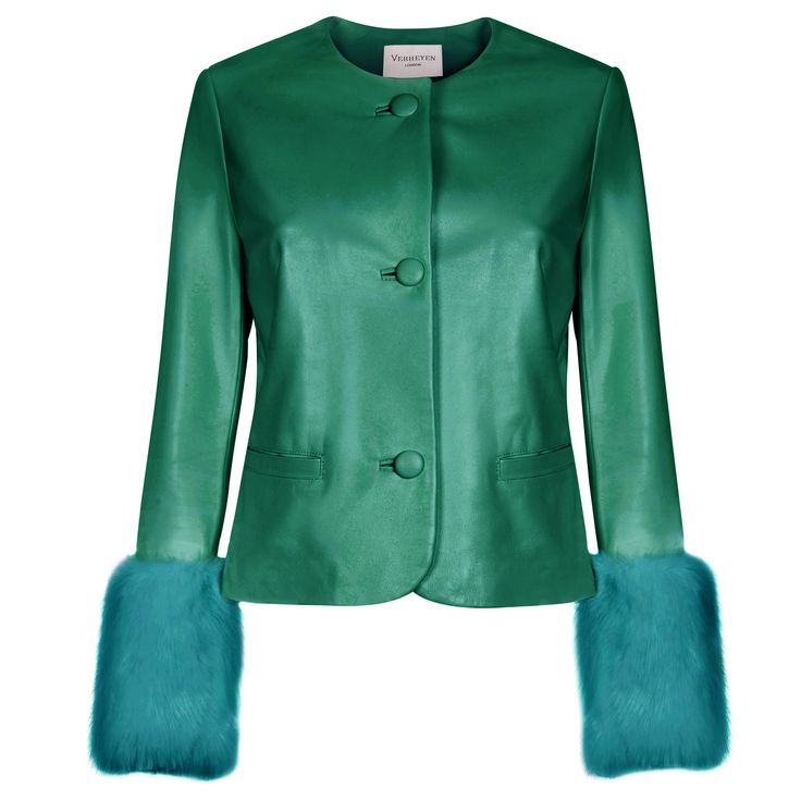 Verheyen Vita Cropped Jacket in Emerald Green Leather with Faux Fur - Size uk 12 Handmade in London, made with 100% Italian Lambs Leather and the highest quality of faux fur to match, this luxury item is an investment piece to wear for a lifetime. This piece is made by artisans in London, expert artisans who make for the top luxury brands. This is a coat to treasure for a life time and made by artisans. All of our faux fur is the most stunning, soft and beautiful quality making this leather tren 1980s Jacket, Gucci Runway, Green Leather Jackets, Emerald City, Red Blazer, Leather Trench Coat, Life Time, Cropped Jacket, Gianni Versace