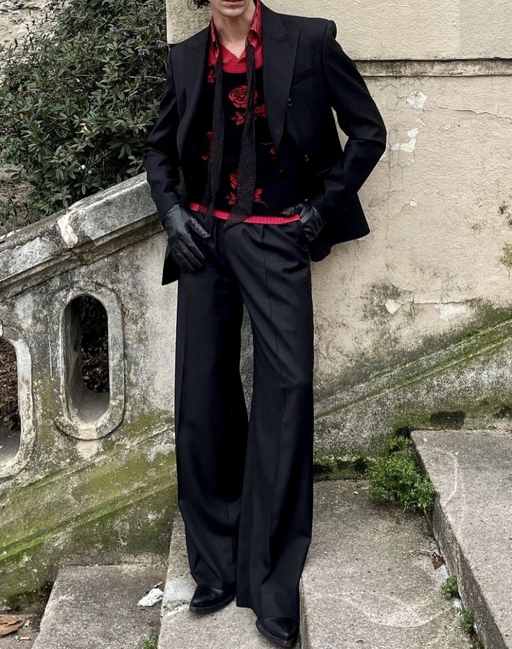 1920s Black Mens Fashion, Gala Wear Men, Men’s Formal Outfit Aesthetic, Prom Male Outfits Black, Hollywood Prom Outfit Men, Vamp Outfit Men, Mens Prom Outfit Aesthetic, Red Fancy Outfit Men, Goth Wedding Guest Outfit Men