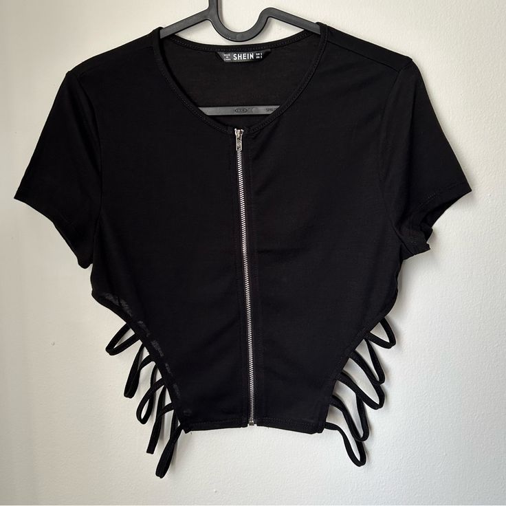 Never Worn 95% Polyester 5% Spandex Measurements Shown In Photos Ships In 1-3 Business Days Black Elastane Crop Top With Short Sleeves, Black Short Sleeve Elastane Crop Top, Black Elastane Crop Top For Spring, Edgy Black Elastane Tops, Spring Black Elastane T-shirt, Black Elastane T-shirt For Spring, Denim Halter Top, Red Tube Top, Tops Shein