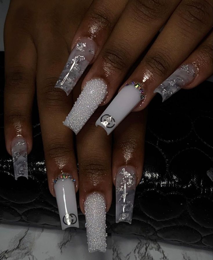 Silver Acrylic Nails, Acrylic Nail Designs Classy, Grey Acrylic Nails, Prom Nails Silver, Silver Nail Designs, Grey Nail Designs, White And Silver Nails, Nails Silver, Black Acrylic Nails