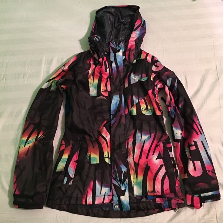 Volcom Brand Snowboarding Shell Jacket, Worn Once Or Twice, Like New Condition. *Lightweight Shell (Not Insulated) *15k Mm Waterproofing Rating * Pull Out Tab For Season Passes * Powder Skirt * Media Pocket * Armpit Zippers *Side Zipper Pockets Are Fleece Lined , Size Xs In A Black With Multicolored Galaxy Print. Make An Offer! Pink Sporty Outerwear For Winter Sports, Sporty Pink Outerwear For Winter Sports, Casual Pink Outerwear For Winter Sports, Casual Multicolor Skiing Outerwear, Casual Black Skiing Outerwear, Black Long Sleeve Outerwear For Snowboarding, Galaxy Print, Snowboard Jacket, Shell Jacket