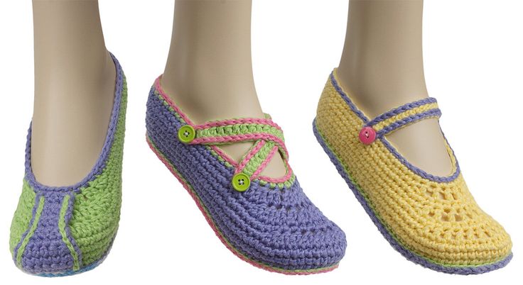 two pairs of crocheted shoes are shown on mannequin's legs