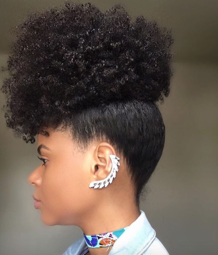 Gorgeous Updos, Cabello Afro Natural, Mode Tips, Short Afro, Natural Hair Twists, Pelo Afro, Natural Hair Updo, Braided Hairstyles Updo, Afro Hair