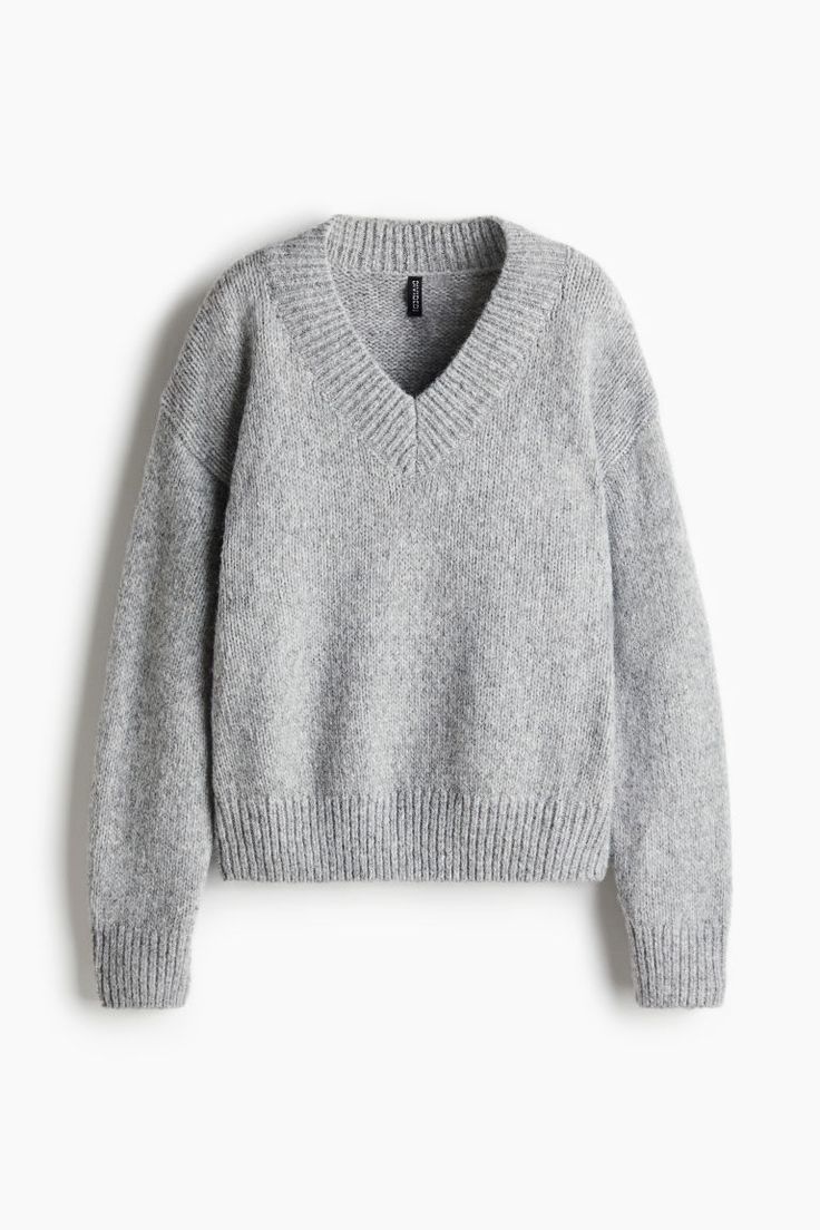 Loose-fit sweater in a soft knit. V-neck  dropped shoulders  and long sleeves. Ribbing at neck  cuffs  and hem. Women’s Sweater, Christmas List Inspo, Long Sleeve Outfit Women, Womens Cream Sweater, Green Sweater Women, Womens Grey Sweater, Soft Sweaters, Xmas Wishlist, Grey Sweaters