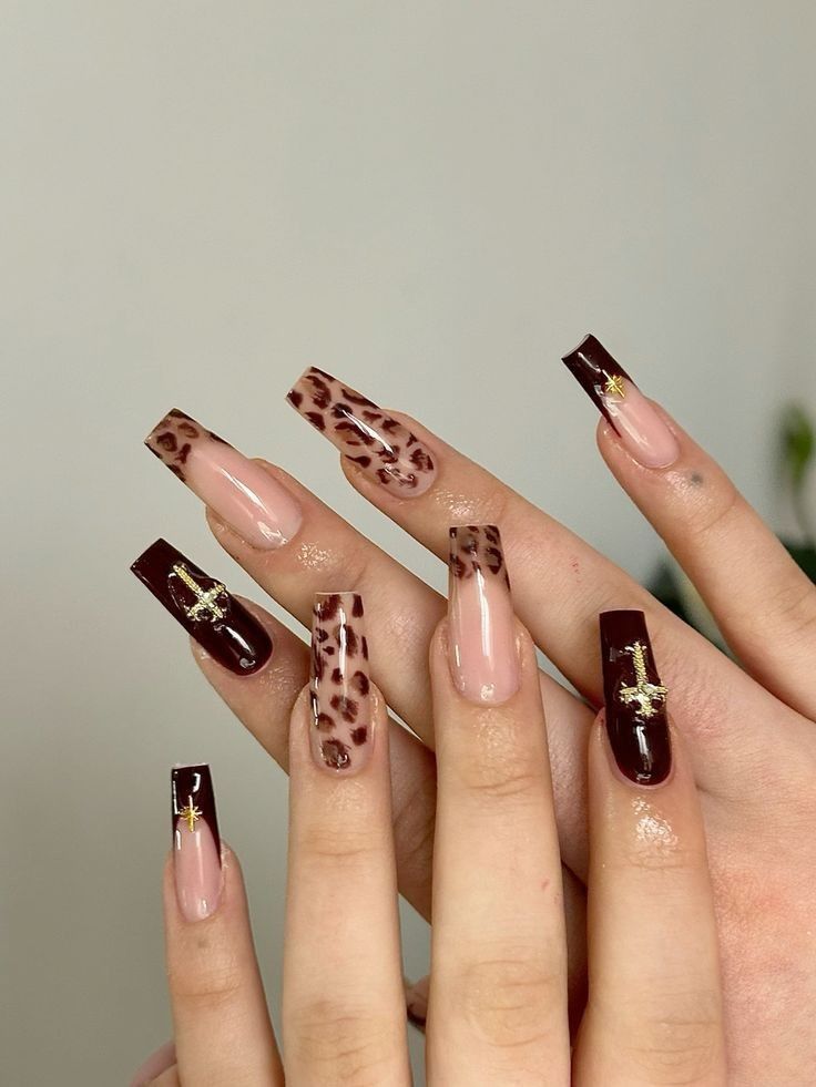 Brown Nails With Design Ideas, Brown Vacation Nails, Y2k Nails Without Charms, Brown And Leopard Nails, Black Leapord Nails Acrylic, Bronze And Black Nails, Nail Inspo Leapord, High French Nails, Brown Y2k Nails Acrylic