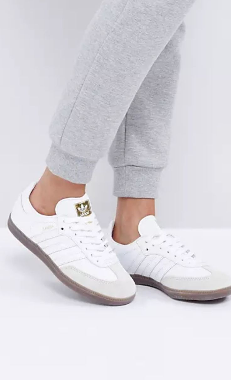 #whitesambas White Samba Adidas Outfit, White Samba, Mode Tennis, Samba Adidas Outfit, Samba White, Flat Shoes Outfit, Adidas Samba White, Samba Shoes, White Nike Shoes