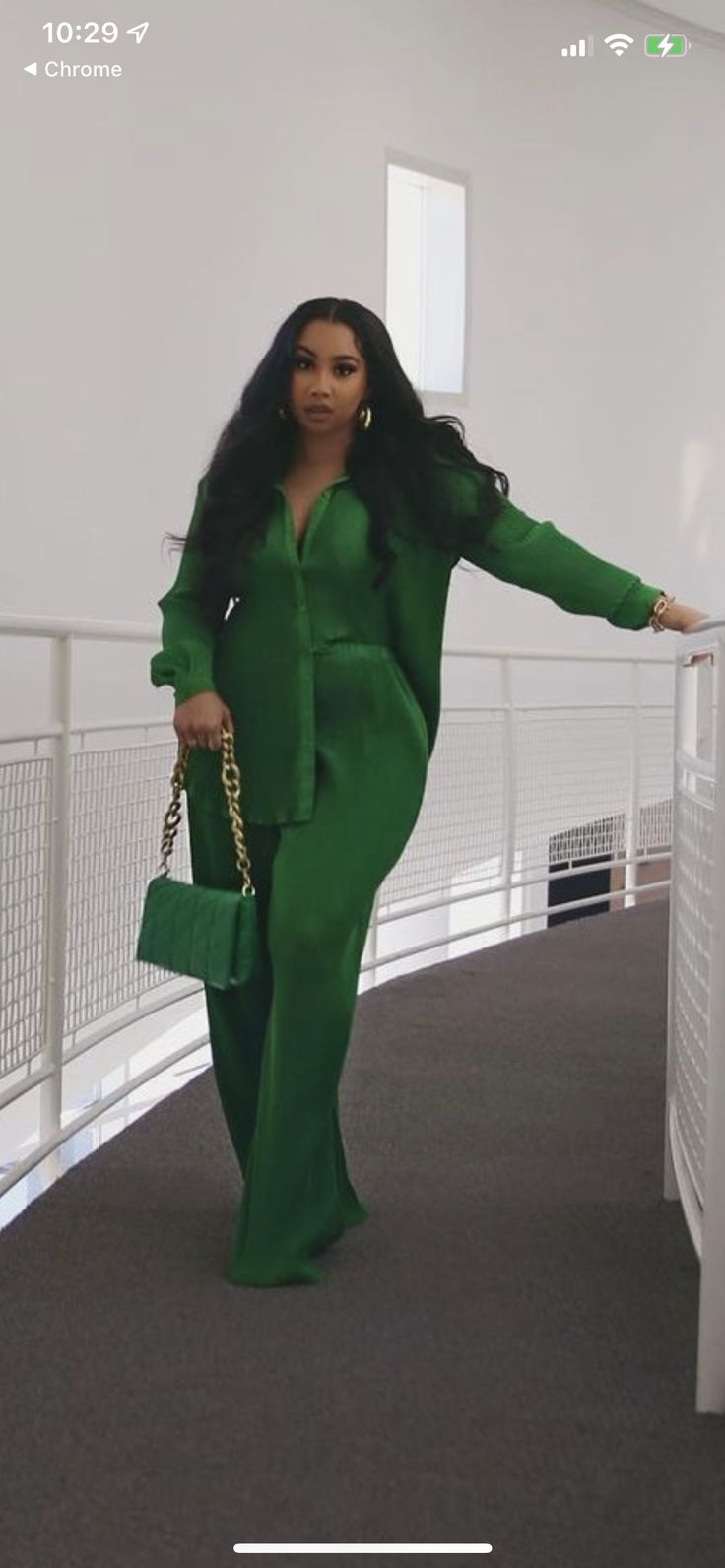 Monochrome Outfits Black Women, Sophisticated Casual Outfits Black Women, Monochromatic Outfit Aesthetic Black Women, Purple And Green Outfits For Women, Grown Women Aesthetic, Green Shoes Outfits For Women, Afternoon Tea Outfits For Women, Speakeasy Outfit Women, Green Combo Outfit