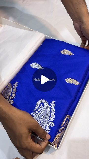 Royal Blue Saree Look, Royal Blue Banarasi Saree, Royal Blue Saree, Royal Blue Colour, Blue Saree, Katan Silk, Royal Blue Color, Banarasi Sarees, Blue Colour