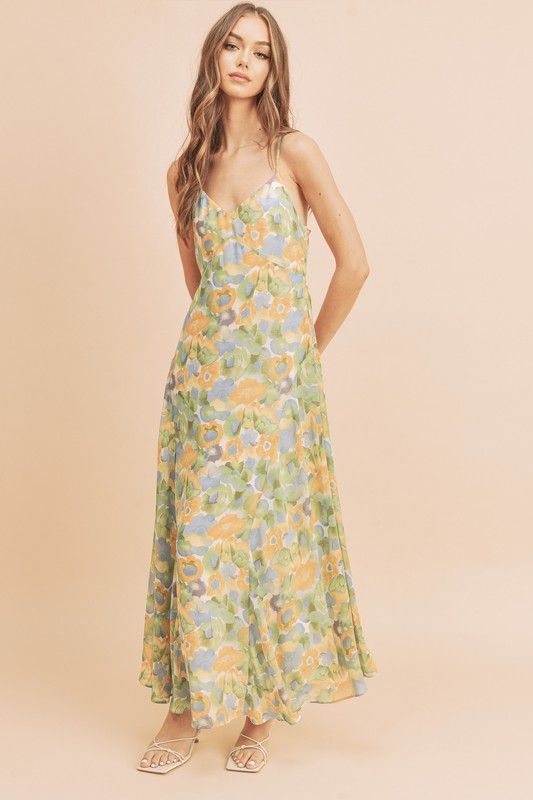 Just as effortless as it is ethereal, this floral Lois dress is featured in an exaggerated skirt, adjustable straps, and invisible zipper on the side for easy wear.Fabric Contents: 100% PolyesterSize Measurement (inch): S: 16.5 (Bust), 14.5 (Waist), 17.5 (Hips), 52.5 (Length) M: 17.0 (Bust), 15.0 (Waist), 18.0 (Hips), 53.0 (Length) Floral Silhouette, Easter Fashion, Curvy Shorts, Floral Cami, Swimwear Dress, Floral Print Maxi Dress, Floral Print Maxi, Crewneck Dress, Dress With Cardigan