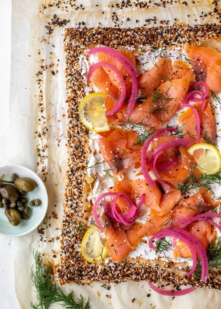 an image of food that is on top of a table and ready to be eaten