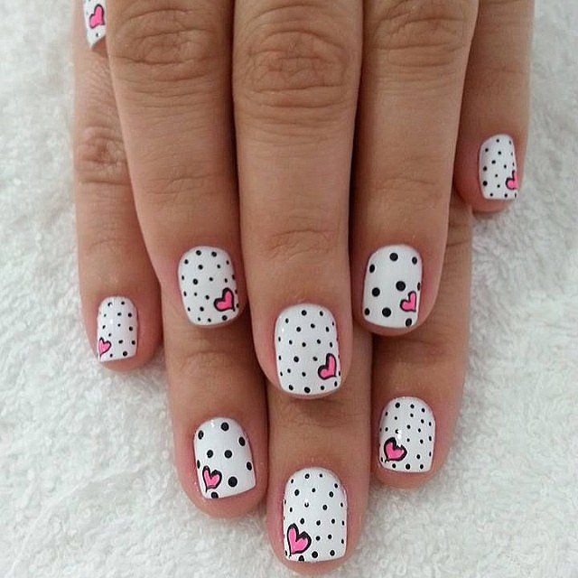 Get inspired by the best Valentine's Day nail art of Instagram! Groomed Nails, Valentines Nail Art Designs, Polka Dot Nail Designs, Dot Nail Designs, Valentine Nail, Heart Nail Designs, Valentine Nail Art, Dot Nail Art, Heart Nail Art