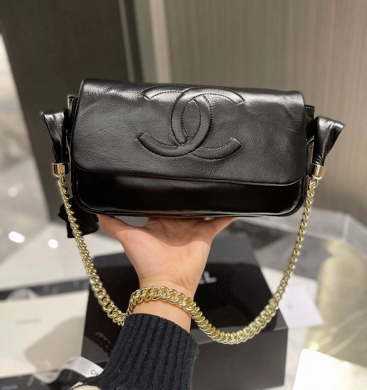 PRODUCT DETAILSIncludes Shipping bags. dustbag sleeper. care manual. booklet. tag. Limited Edition Bag, Mini Backpacks, Chanel Sandals, Luxury Purses, Beautiful Handbags, Luggage Sets, Evening Clutch Bag, Dream Board, Bags Designer Fashion