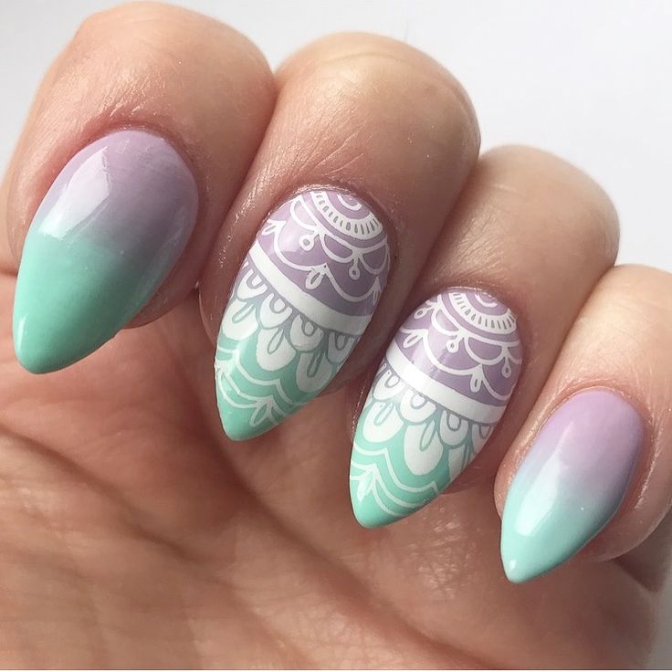 Lilac and mint Ombré nails with nail stamping Purple Manicure, Mint Green Nails, Mint Nails, Mauve Nails, Lilac Nails, Ombré Nails, Nails Board, Lavender Nails, Nail Shimmer