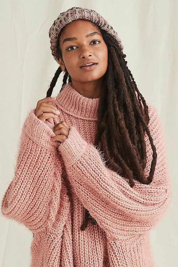 Free People Oasis Tunic Sweater ~ Today's Fashion Item | This cozy-chic chunky Free People Oasis Sweater wraps up your look with a draped neck and oversized silhouette. | Free People Sweater | Free People Tunic | Free People Outfit | Cute Sweater Outfit | Fashion Trends | Chunky Sweater | Oversized Sweater | Cozy Sweater | Cozy Sweater Outfit | Winter Sweater | Winter Outfit | #FreePeople #ChunkySweater Tunic Sweater Outfits, Sweater Outfit Winter, Cute Sweater Outfits, Winter Sweater Outfits, Free People Tunic, Sweater Outfit, Sweater Oversized, Silhouette Free, Dress The Population